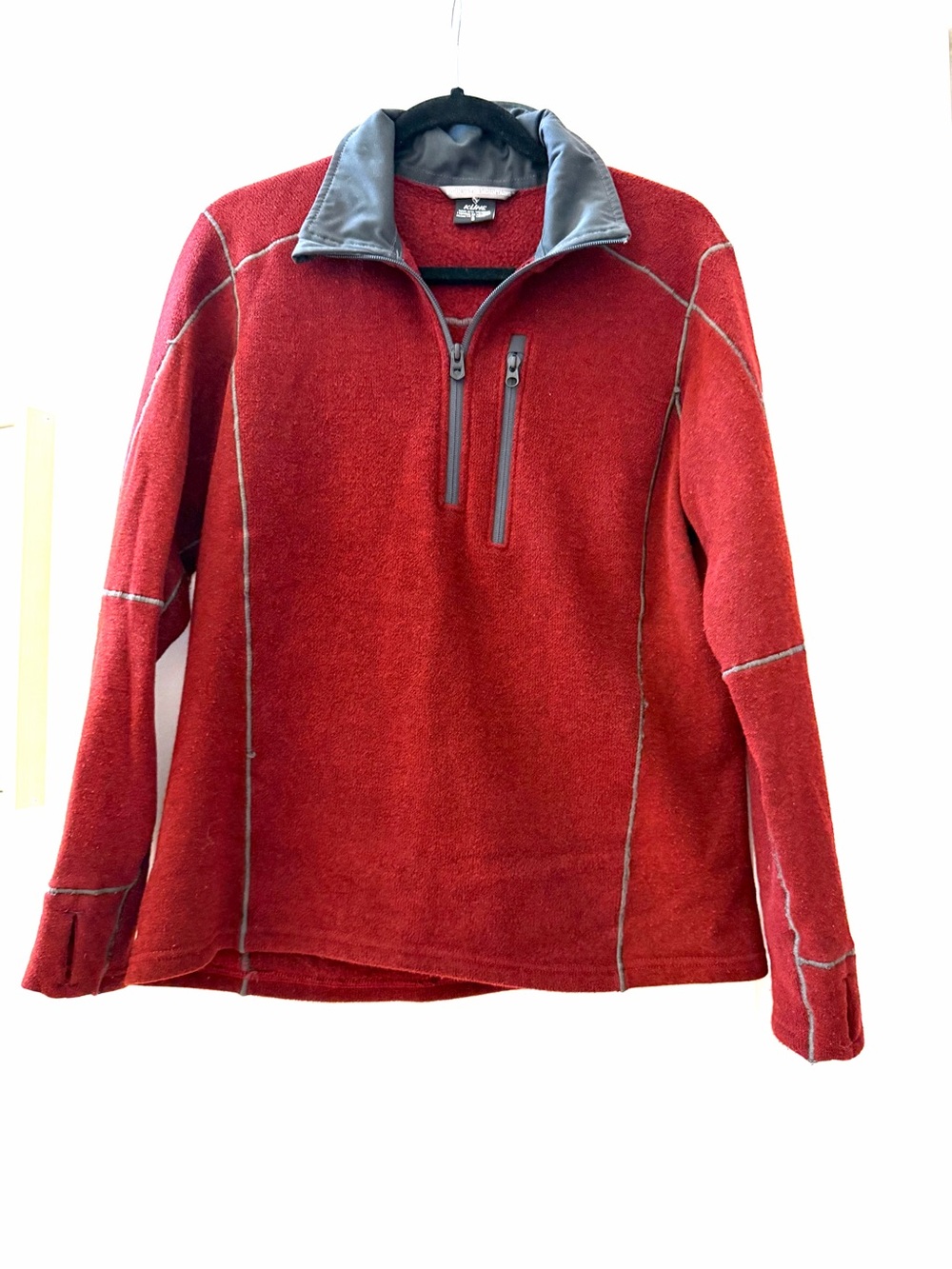 KUHL 1/4 Zip Pullover w Thumb Holes. Brick red. Hiking. Outdoor. Mountains. SZS